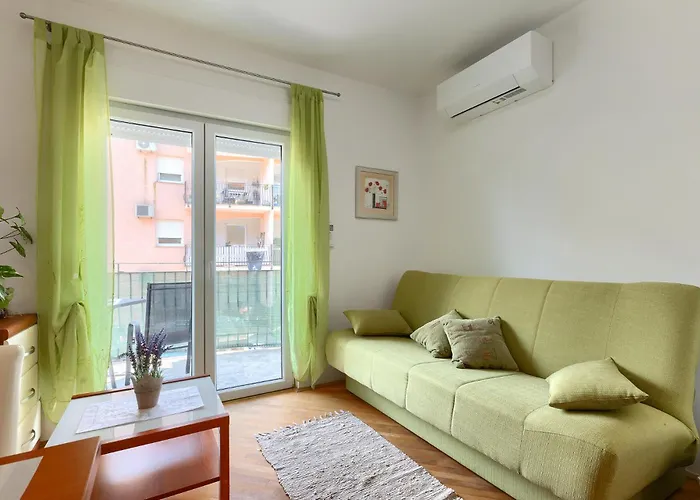 Peach Apartment